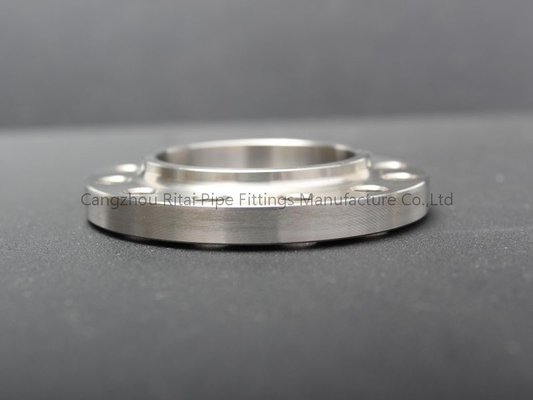 RF RTJ FF เหล็กกล้าคาร์บอนสลิปบนหน้าแปลน DIN ANSI JIS การเชื่อมฟอร์จ