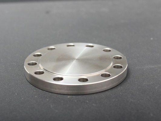 ASME B16.47 หน้าแปลนเหล็กตาบอดขนาดใหญ่เส้นผ่านศูนย์กลาง Pn16 RTJ Customized