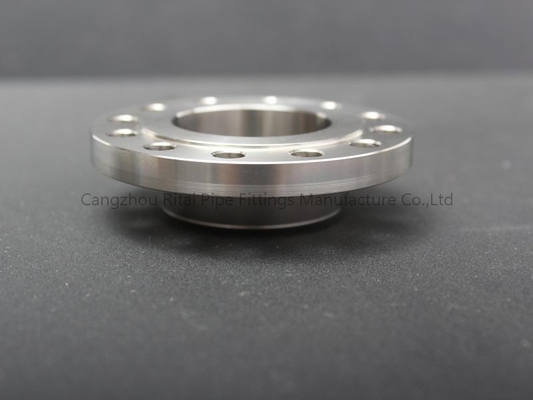 หน้าแปลนคอเชื่อมยาวหน้ายก 6 นิ้ว ASTM A105 Forged Steel